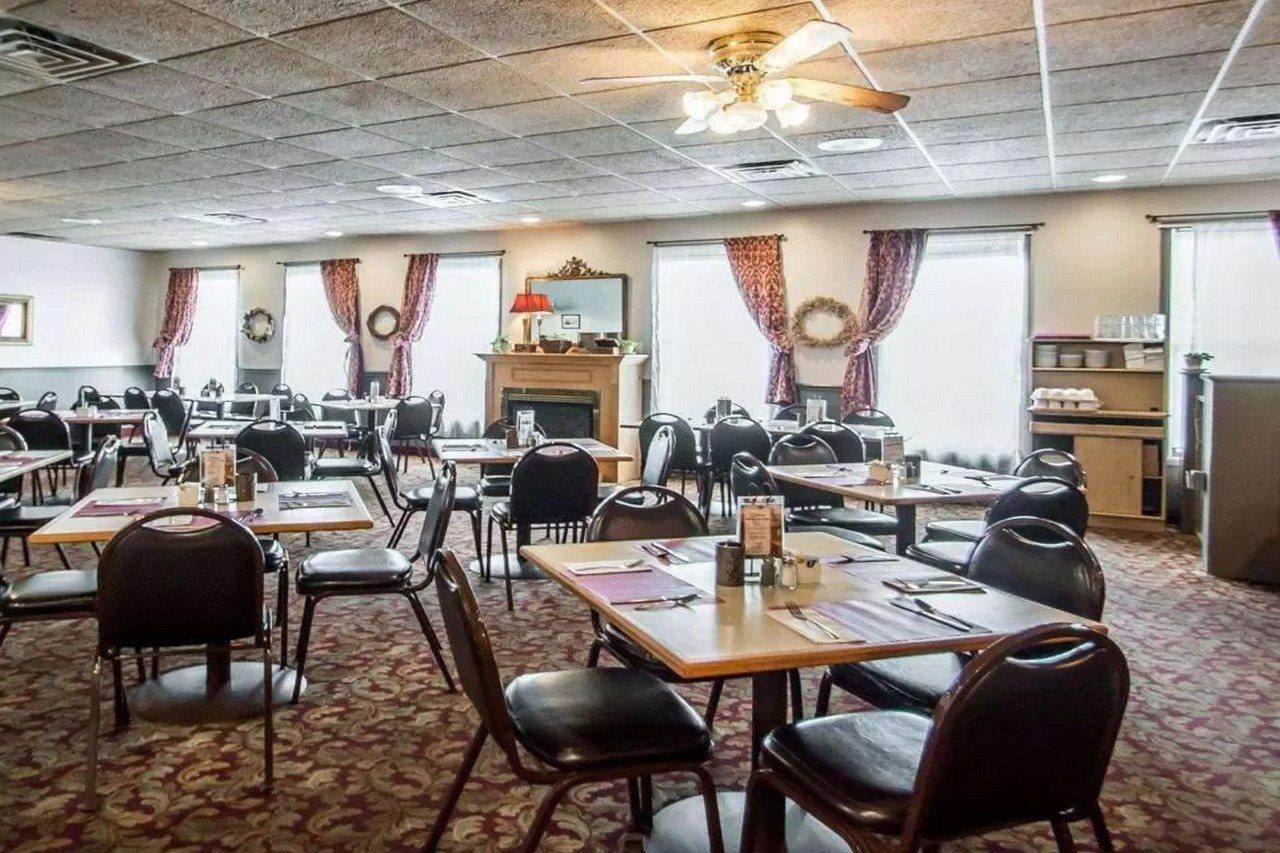 Rodeway Inn Lakeville Eksteriør billede