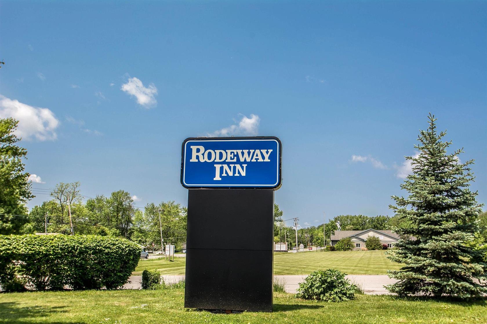 Rodeway Inn Lakeville Eksteriør billede