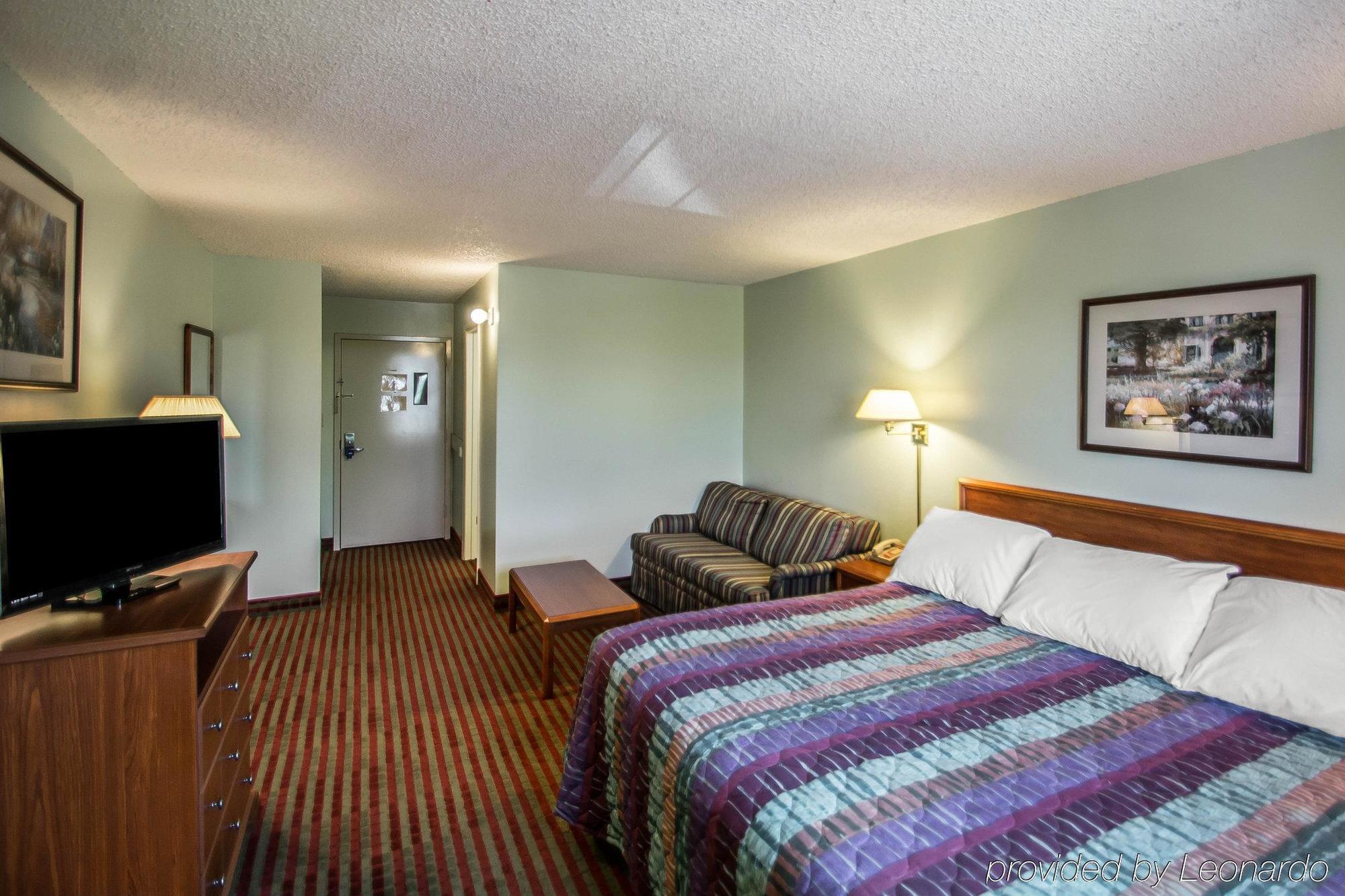 Rodeway Inn Lakeville Eksteriør billede